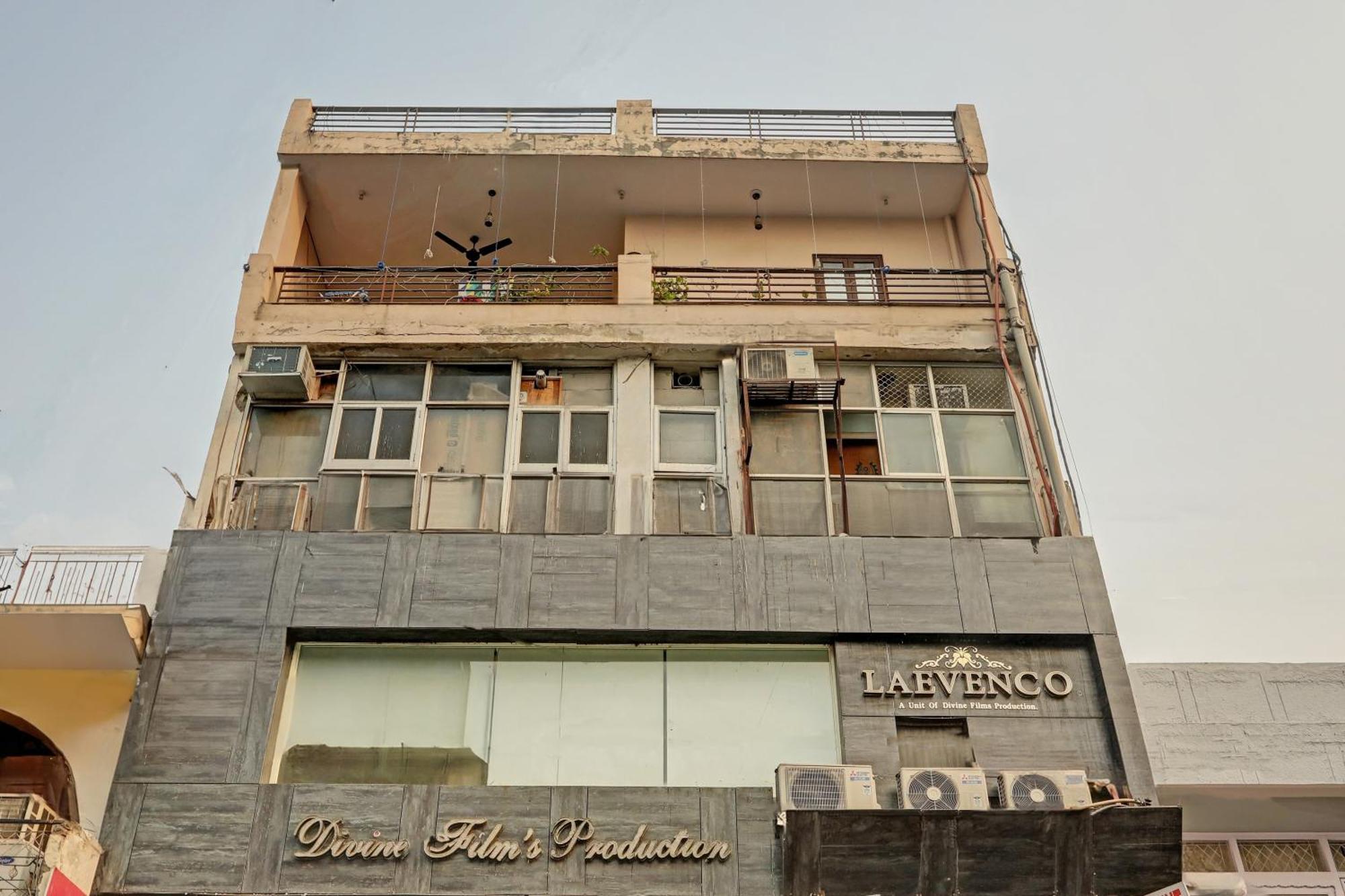 Hotel O Kanak Palace ニューデリー エクステリア 写真