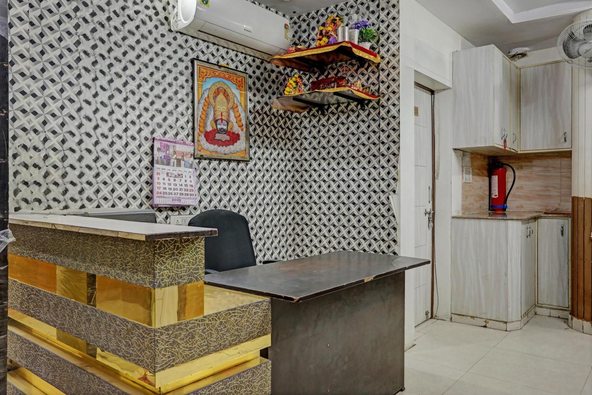 Hotel O Kanak Palace ニューデリー エクステリア 写真