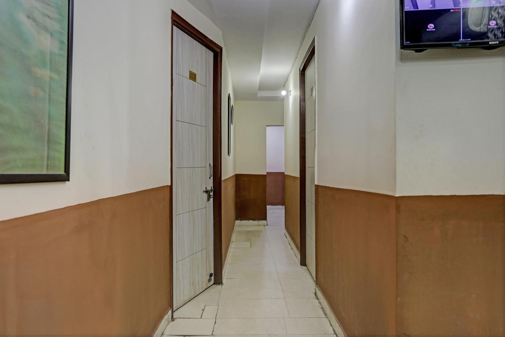 Hotel O Kanak Palace ニューデリー エクステリア 写真