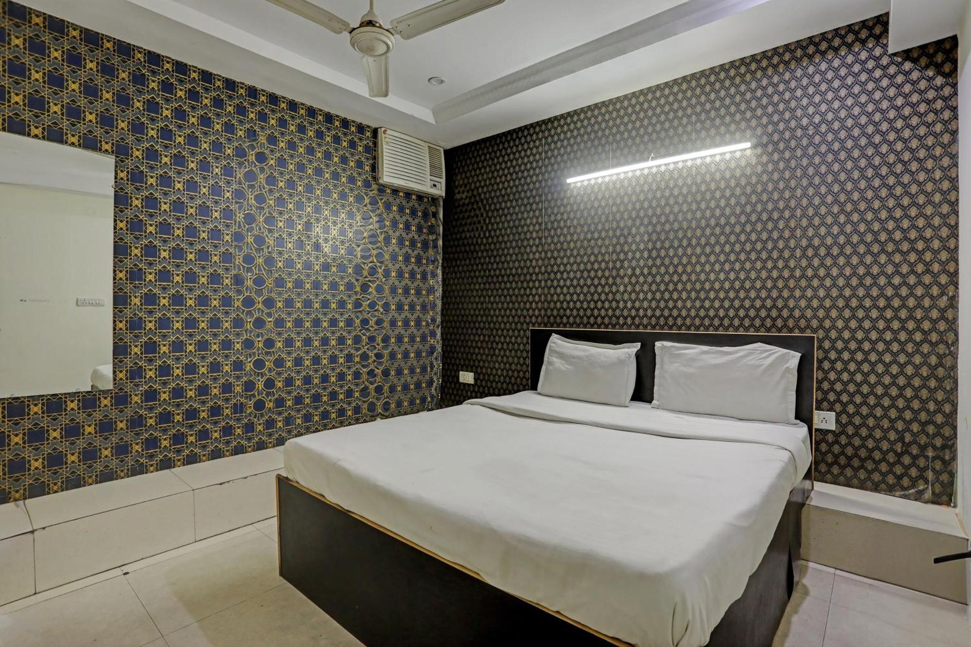 Hotel O Kanak Palace ニューデリー エクステリア 写真