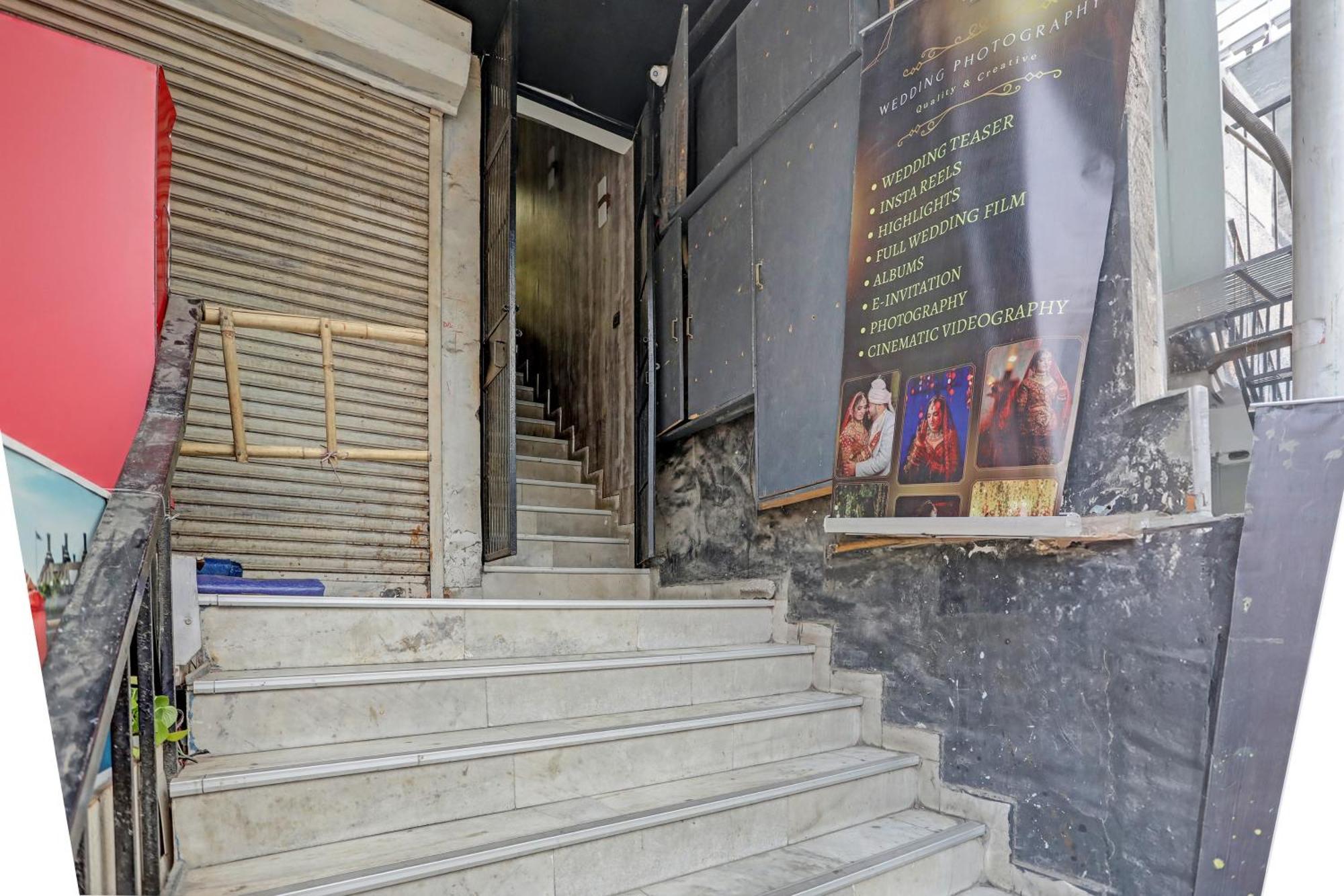 Hotel O Kanak Palace ニューデリー エクステリア 写真